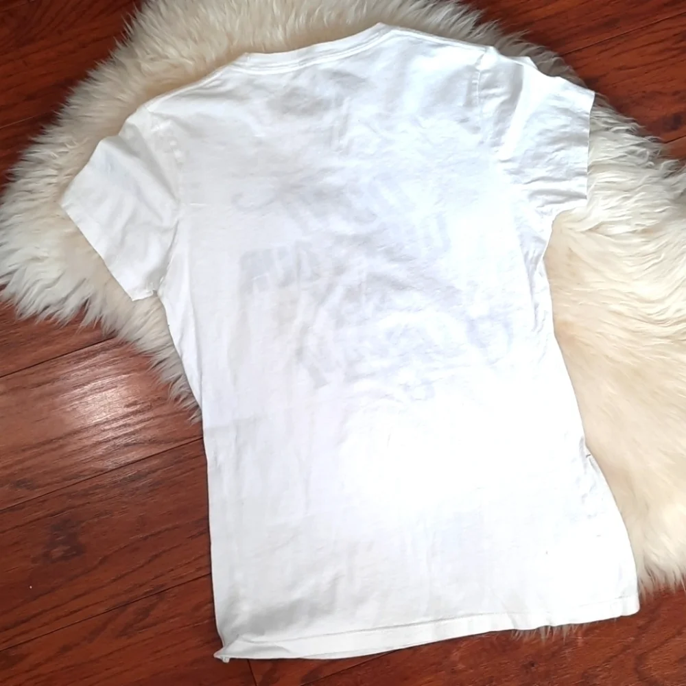 Doe Graphic Fitted Tshirt - Picture 4 of 4